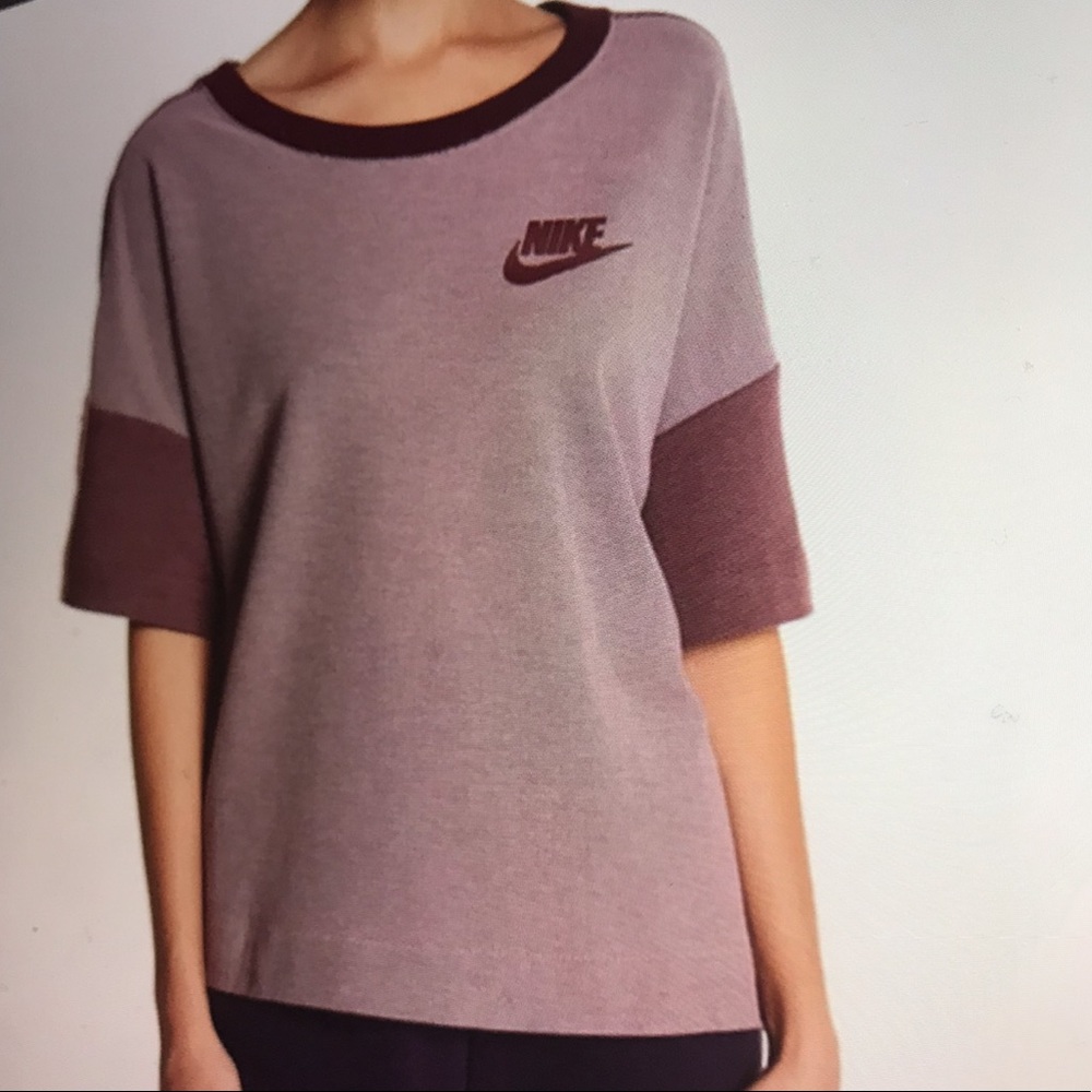 Nike crew rally top